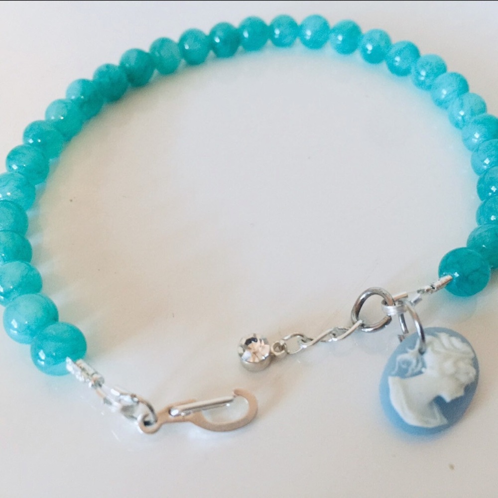 Bead bracelet